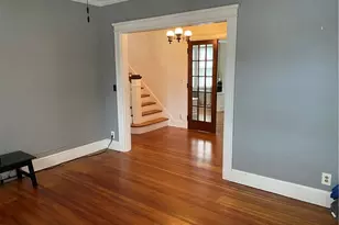 16 Holbrook Ct, Ansonia, CT 06401 - Photo 8