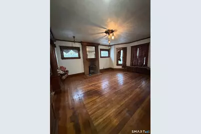 35 Burton Street, Hartford, CT 06112 - Photo 24