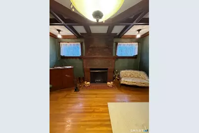 35 Burton Street, Hartford, CT 06112 - Photo 10