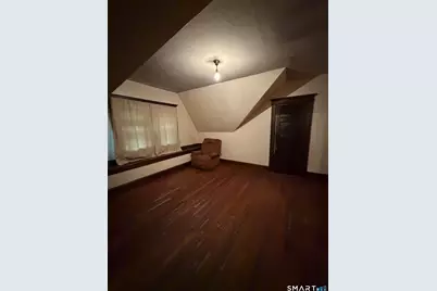 35 Burton Street, Hartford, CT 06112 - Photo 22