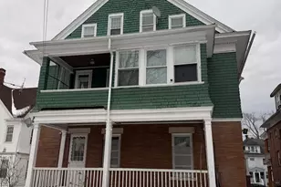 35 Burton St, Hartford, CT 06112 - Photo 32