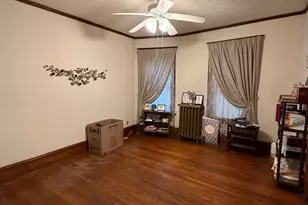 35 Burton St, Hartford, CT 06112 - Photo 12