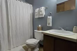 921 Hamilton Ave, Waterbury, CT 06706 - Photo 14