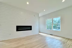 25 B Village Rd, Milford, CT 06460 - Photo 10