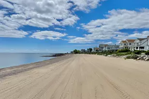 25 B Village Rd, Milford, CT 06460 - Photo 2