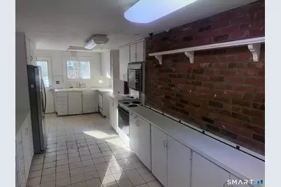 33 Wood Pond Road, West Hartford, CT 06107 - Photo 26