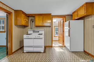 25 Rose Hill Rd, Branford, CT 06405 - Photo 18
