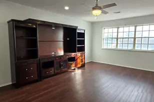 50 Greenhouse Rd, Bridgeport, CT 06606 - Photo 4