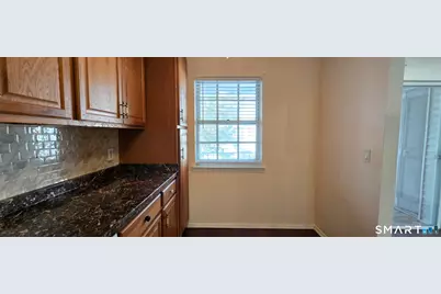 50 Greenhouse Road #65D, Bridgeport, CT 06606 - Photo 8