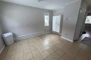 21 Oak Ave Ext, Torrington, CT 06790 - Photo 2