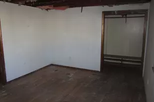 37 Graham Rd, East Hartford, CT 06118 - Photo 12