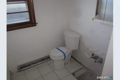 37 Graham Road, East Hartford, CT 06118 - Photo 8