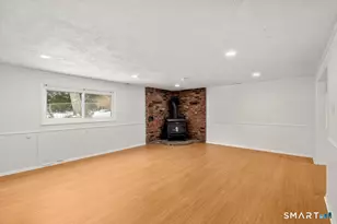 293 Sigwin Dr, Fairfield, CT 06824 - Photo 30