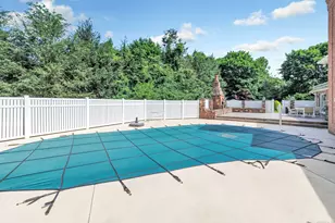 24 Brierwood Dr, Orange, CT 06477 - Photo 32