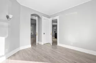 55 Plaza Ave, Waterbury, CT 06710 - Photo 12