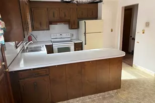 55 Coles Ave, Newington, CT 06111 - Photo 6