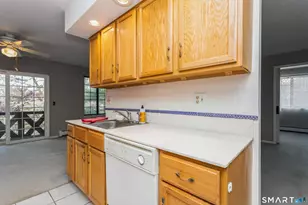 50 Aiken St, Norwalk, CT 06851 - Photo 10