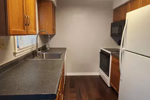 617 Center St, Manchester, CT 06040 - Photo 12