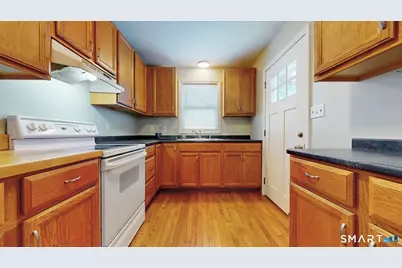 107 Chestnut Street, Branford, CT 06405 - Photo 2