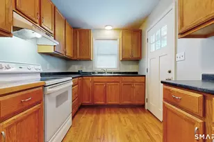 107 Chestnut St, Branford, CT 06405 - Photo 2