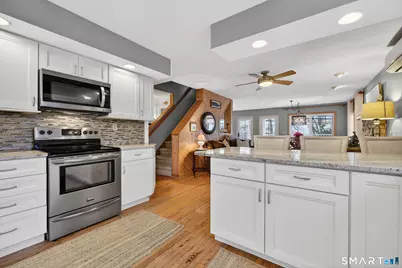 10 East Shore Avenue, Groton, CT 06340 - Photo 16