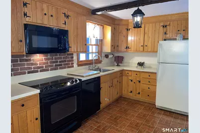 52 Skylark Drive, North Branford, CT 06472 - Photo 4