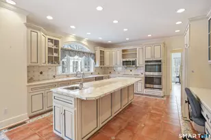 40 Puritan Rd, Trumbull, CT 06611 - Photo 18