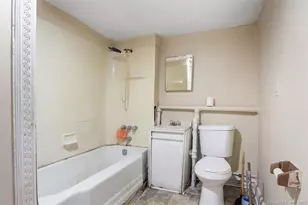 71 Blackhall St, New London, CT 06320 - Photo 12