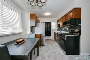 36 Dobson Dr, East Hartford, CT 06118 - Photo 4