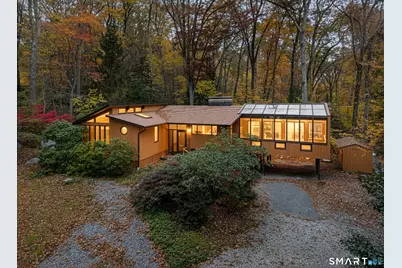 16 Longview Avenue, Waterford, CT 06385 - Photo 2