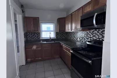 1446 Ella T Grasso Boulevard, New Haven, CT 06511 - Photo 12