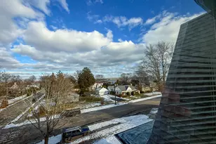 883 Montauk Ave, New London, CT 06320 - Photo 12