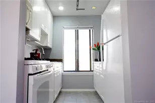 2 Juneberry Ln, Ridgefield, CT 06877 - Photo 10