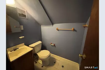 34 Seaver Circle, Bridgeport, CT 06606 - Photo 16