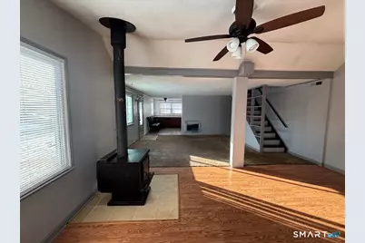 34 Seaver Circle, Bridgeport, CT 06606 - Photo 4