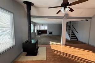 34 Seaver Cir, Bridgeport, CT 06606 - Photo 4