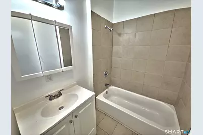 64 Wood Street, Waterbury, CT 06704 - Photo 18