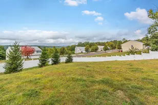 4 Wintergreen Ln, Naugatuck, CT 06770 - Photo 34