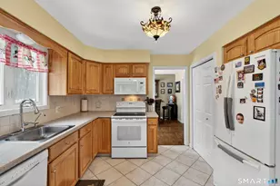 16 Winthrop Woods Rd, Shelton, CT 06484 - Photo 4