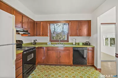 24 Quaker Road, Norwalk, CT 06854 - Photo 10