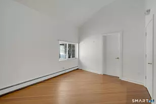 71 Country Club Rd, Stamford, CT 06903 - Photo 12