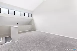 25 Stanley St, West Hartford, CT 06107 - Photo 12