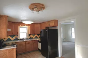 42 Woodbridge St, Manchester, CT 06042 - Photo 2