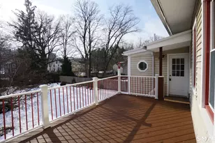 42 Woodbridge St, Manchester, CT 06042 - Photo 20