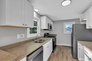 9 Carney Rd, Enfield, CT 06082 - Photo 6