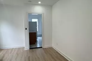 142 Cowles St, Bridgeport, CT 06607 - Photo 4