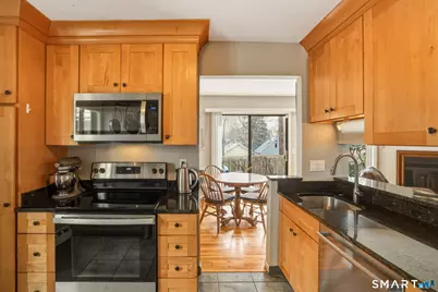377 Glenbrook Road #APT 5, Stamford, CT 06906 - Photo 12