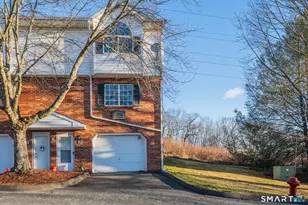 24 Blue Ridge Dr, Waterbury, CT 06704 - Photo 1