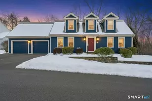 19 Hill View Ln, Woodbury, CT 06798 - Photo 1