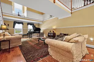 19 Hill View Ln, Woodbury, CT 06798 - Photo 12